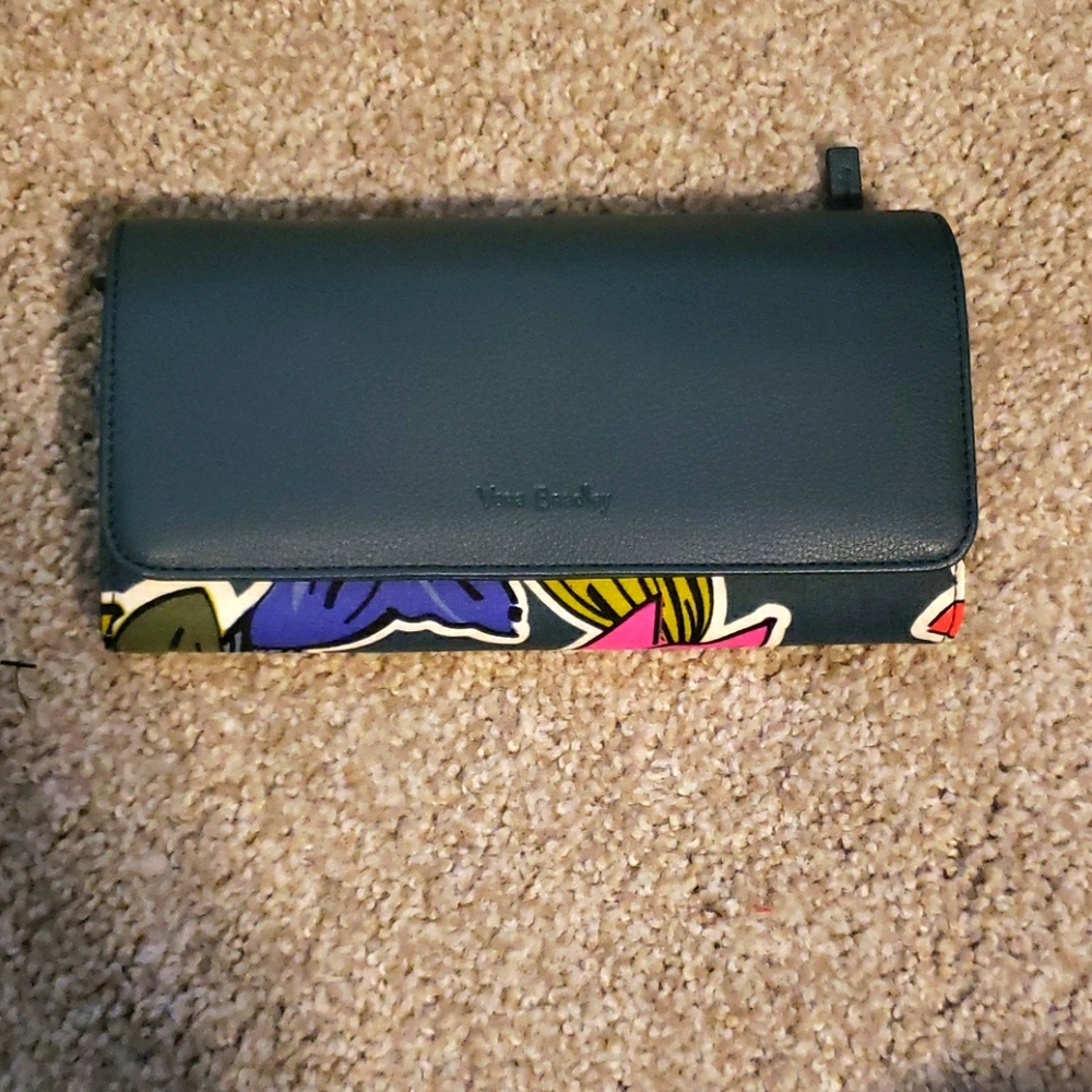 Vera Bradley wallet